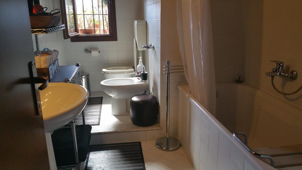 A Casa Di Gio Bed & Breakfast Turin Bagian luar foto