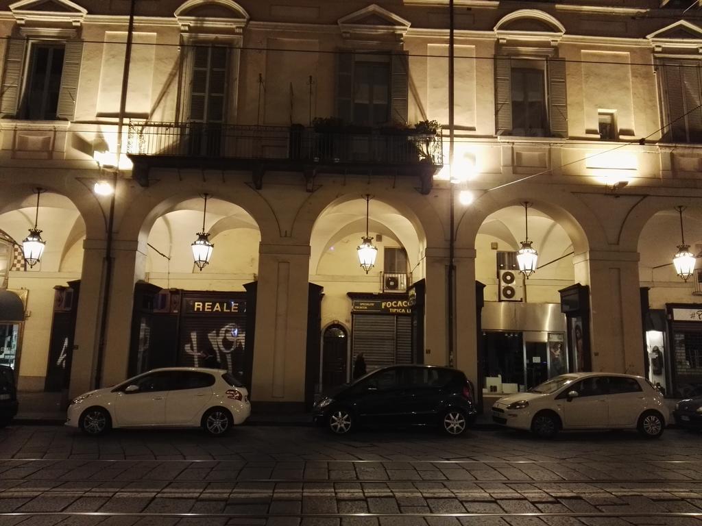 A Casa Di Gio Bed & Breakfast Turin Bagian luar foto